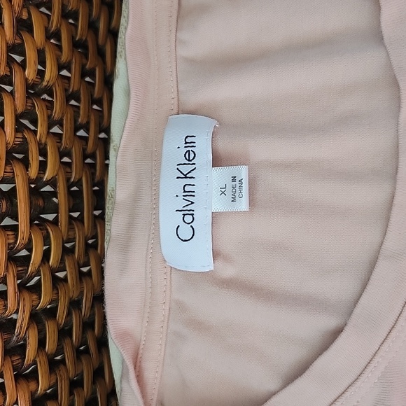 Calvin Klein t-shirt - Picture 3 of 4